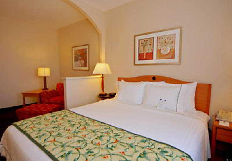 Comfort Inn & Suites Oakland Airport Zimmer foto