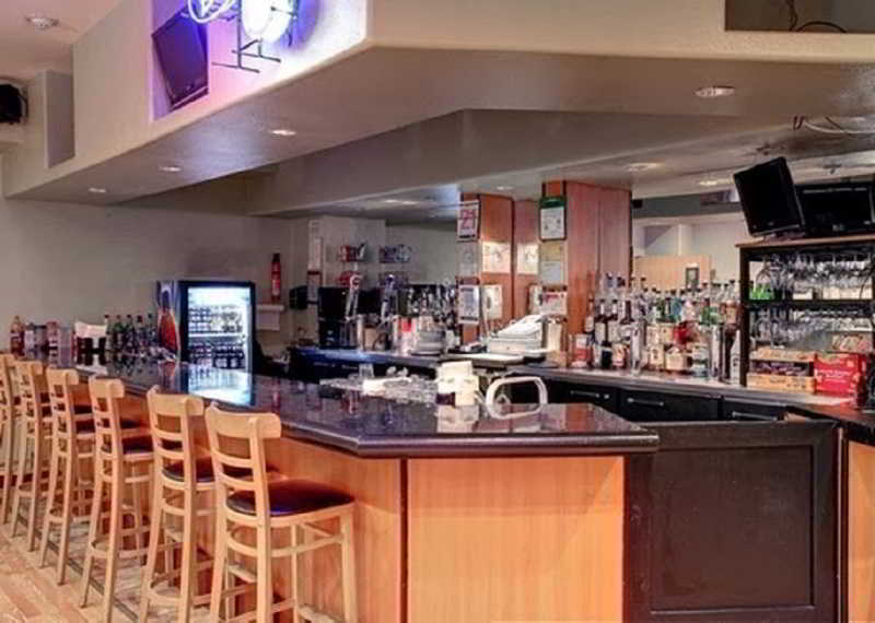 Comfort Inn & Suites Oakland Airport Exterior foto