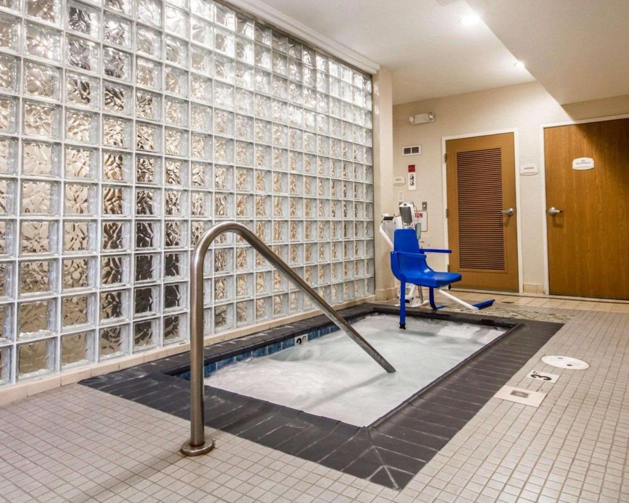 Comfort Inn & Suites Oakland Airport Exterior foto